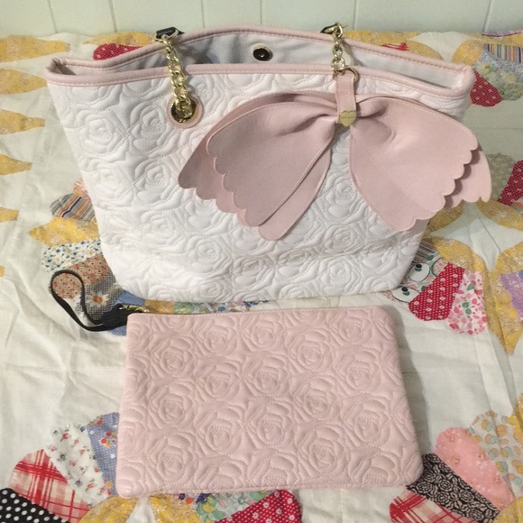 Betsey Johnson Handbags - Betsey Johnson 2 in 1 Rose Tote Bag Set